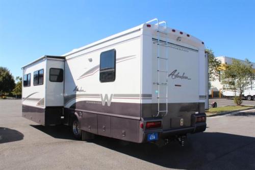2000 Winnebago Adventurer PHOTOS, Details, Specs, Brochure, Floorplan