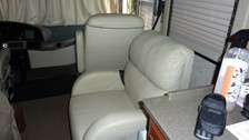 2002 Fleetwood Discovery 37R - 006