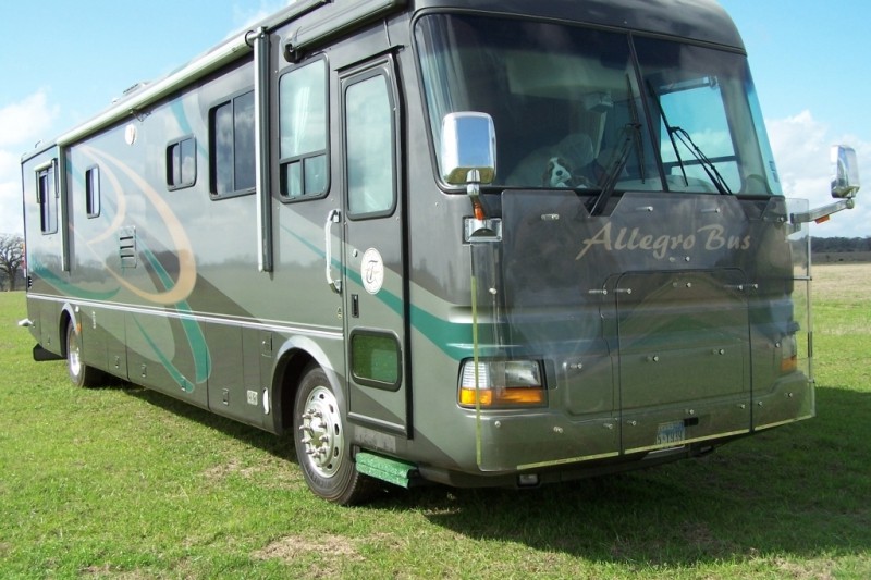 2003 Tiffin Allegro Bus - 001