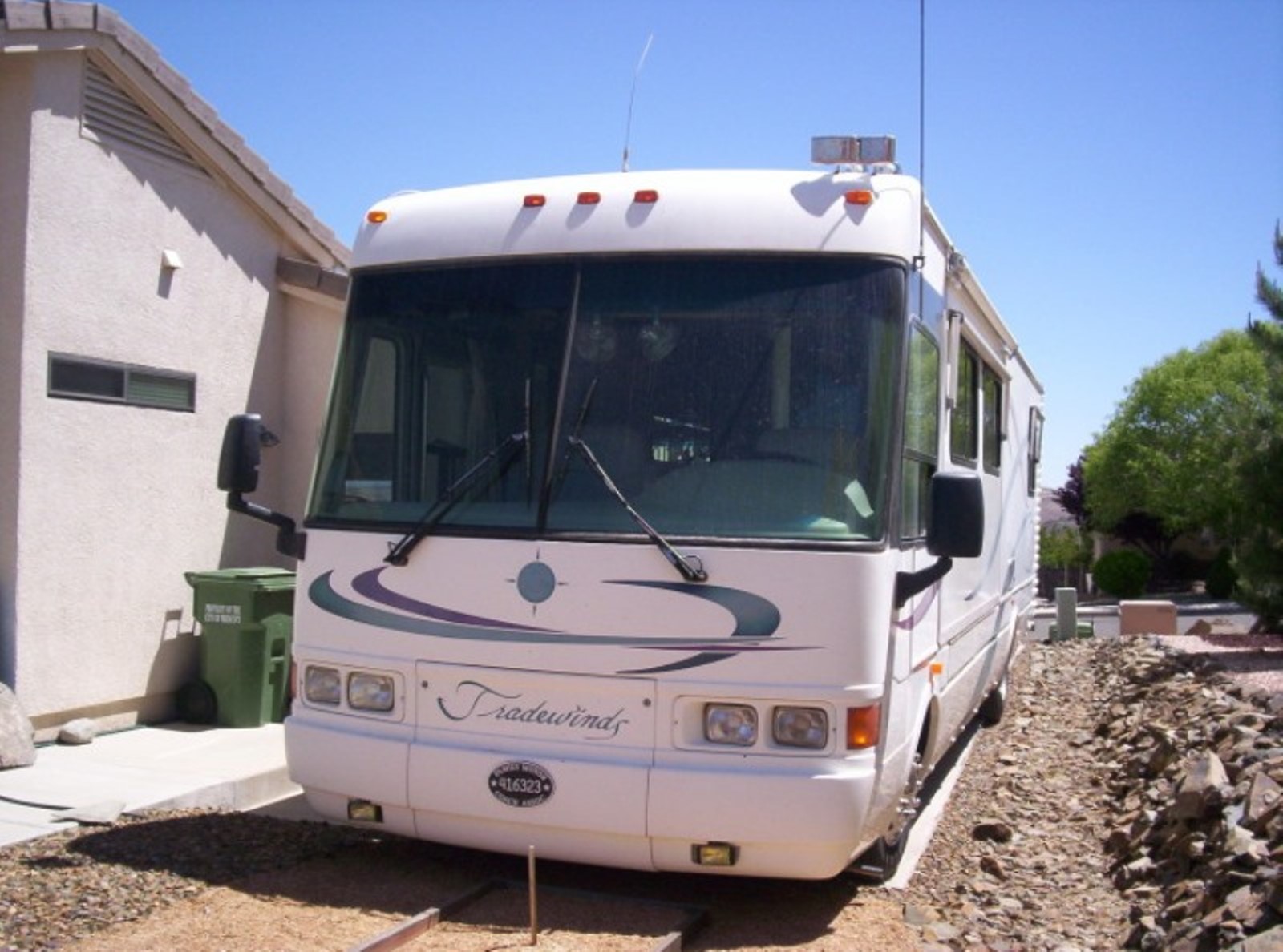 2000 National RV Tradewinds 7373 Used Motorhomes for sale