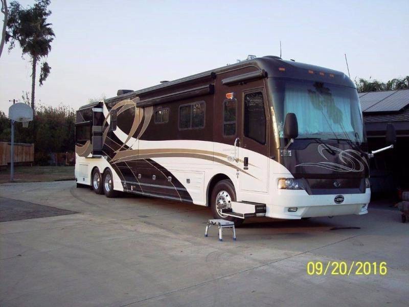 2007 Country Coach Intrigue 530 - 001