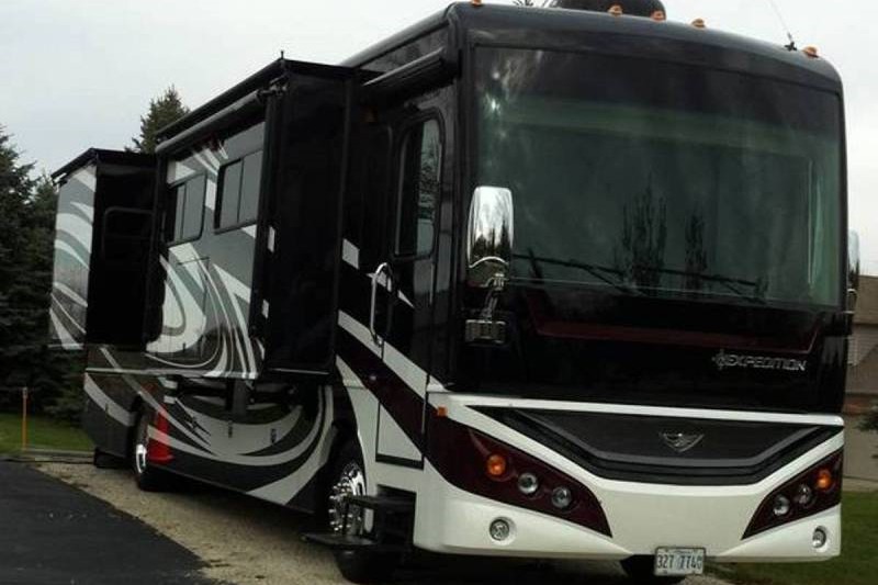 2012 Fleetwood Expedition 38S - 001