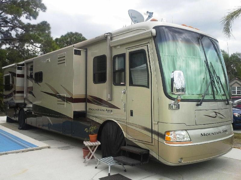 2005 Newmar Mountain Aire 4031 - 001