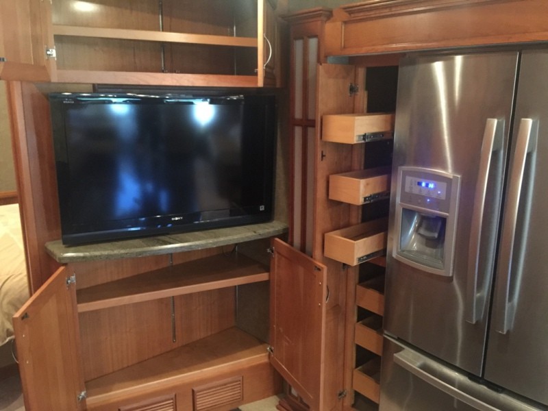 2011 Newmar Mountain Aire 4336 - 024