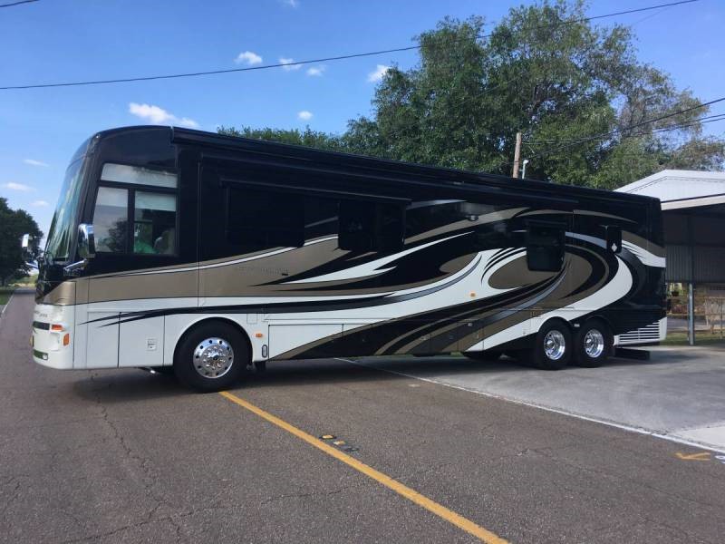 2013 Newmar Mountain Aire 4344 - 002