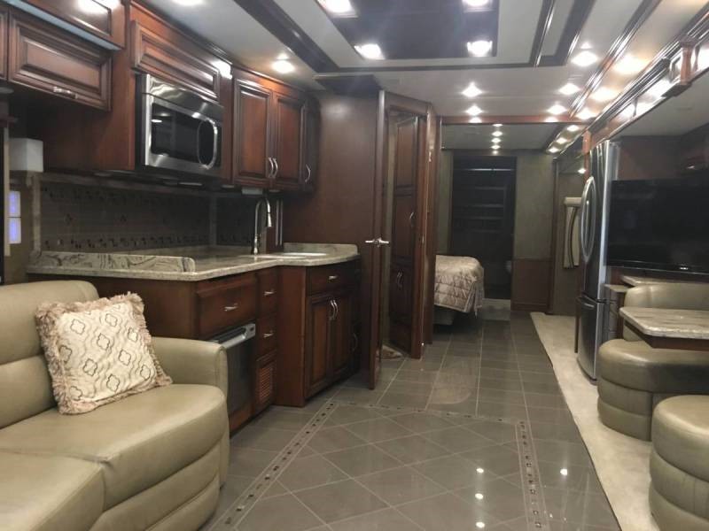 2013 Newmar Mountain Aire 4344 - 005