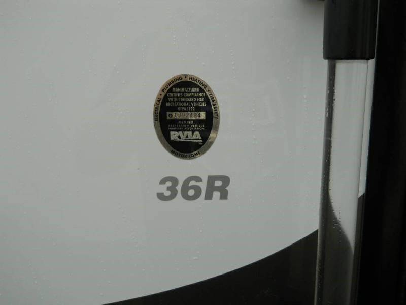 2012 Fleetwood Bounder Classic 36R - 017