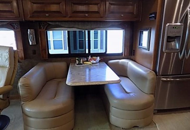 2014 Tiffin Phaeton 42LH - 021