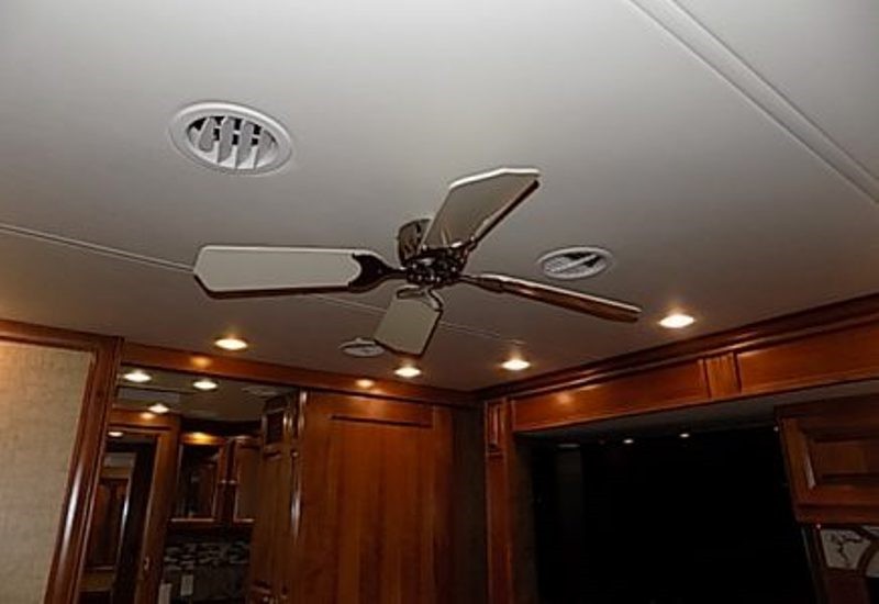 2014 Tiffin Phaeton 42LH - 030