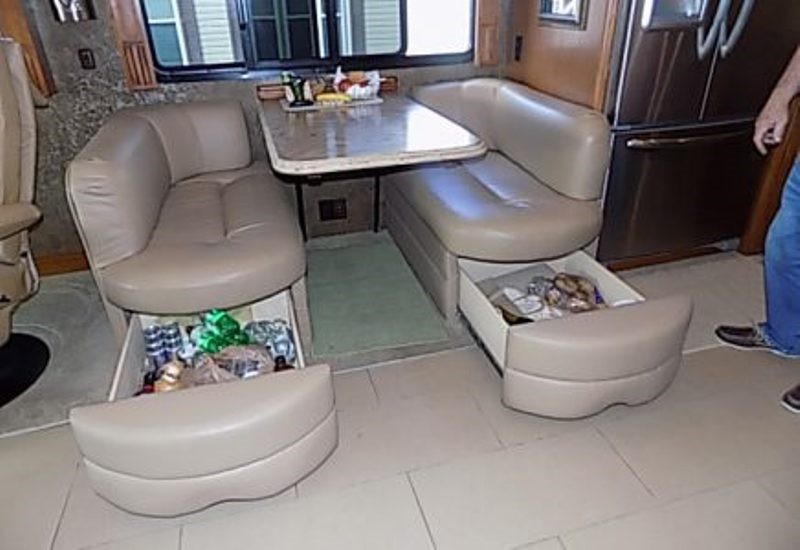 2014 Tiffin Phaeton 42LH - 039