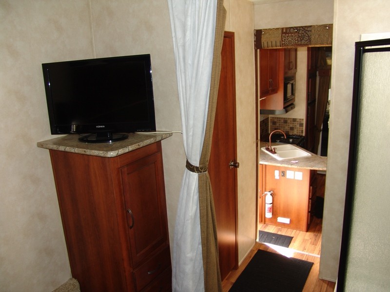 2013 Puma Toy Hauler 356QLB - 018