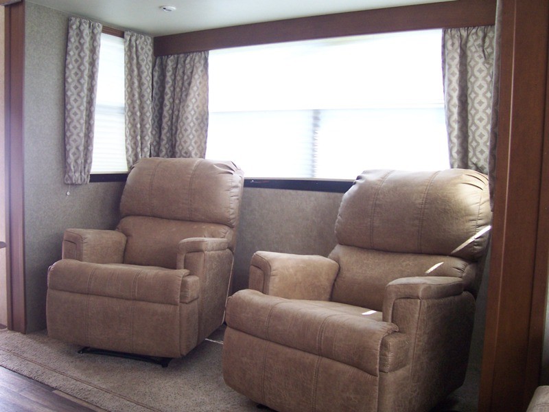 2016 Open Range LT274RLS - 009