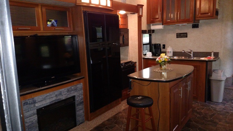 2013 Keystone RV Fuzion FZ375 Toy Hauler - 002