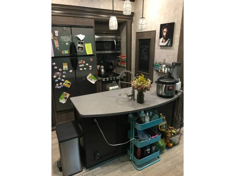 2016 Winnebago Scorpion 4013 Toy Hauler - 005