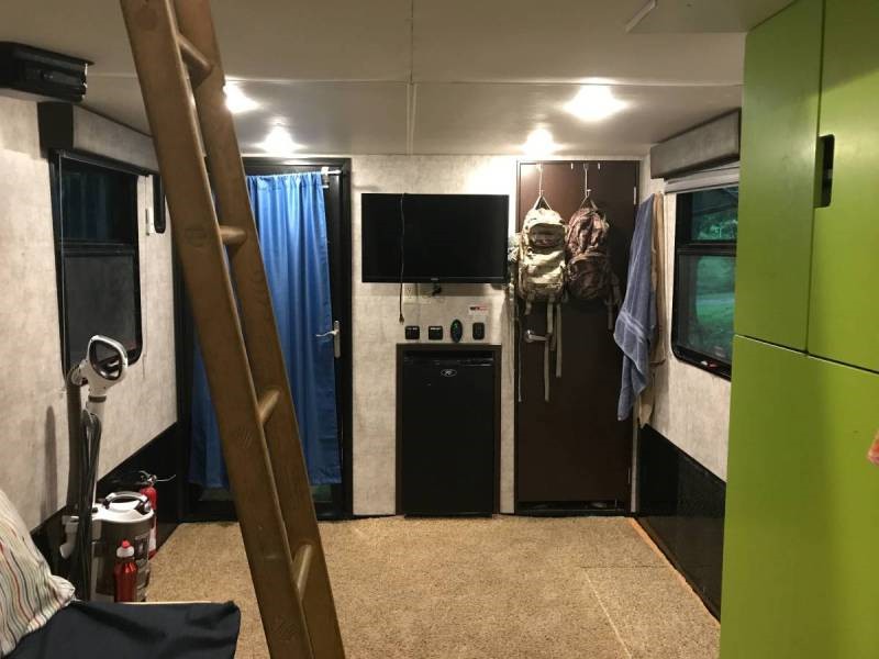 2016 Winnebago Scorpion 4013 Toy Hauler - 024