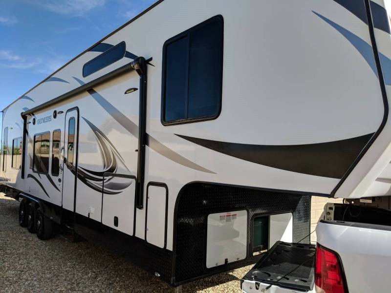 2017 Genesis Supreme 40CR - 001