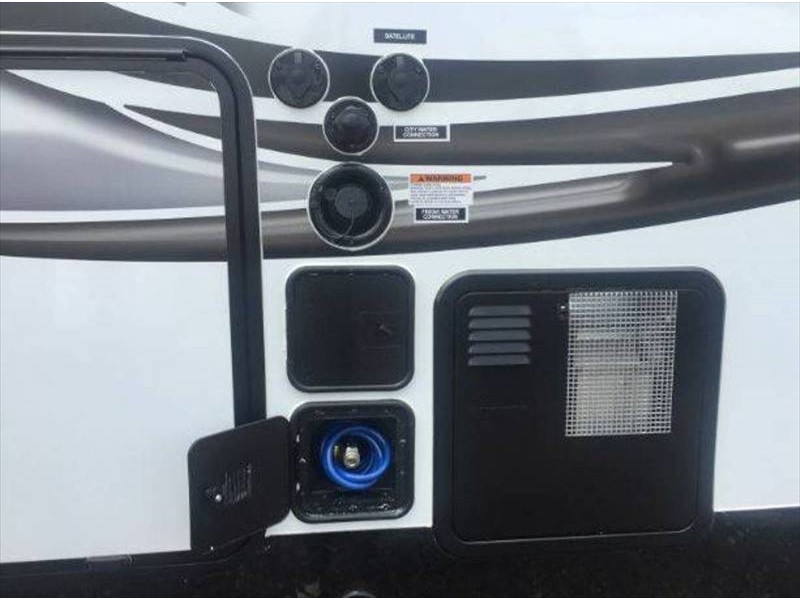 2017 Genesis Supreme 40CR - 005