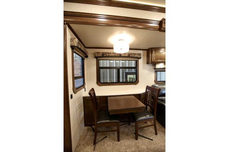 2017 Redwood rv 3901WB - 004