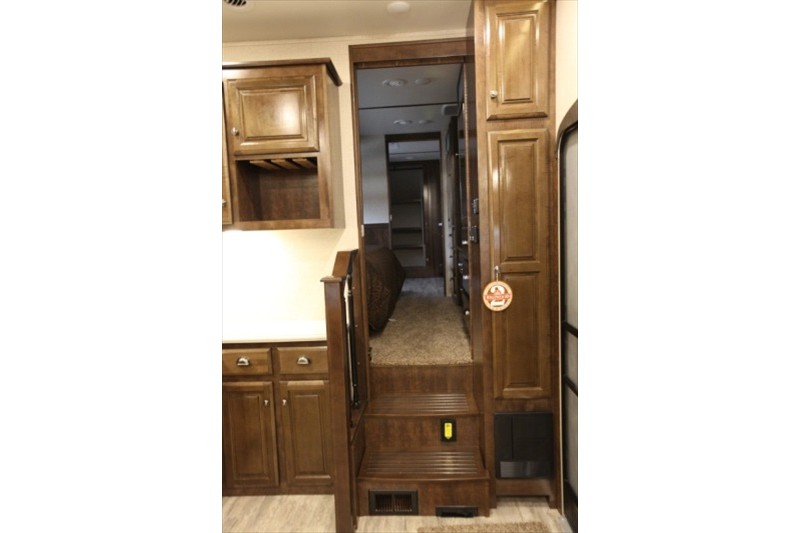 2017 Redwood rv 3901WB - 017