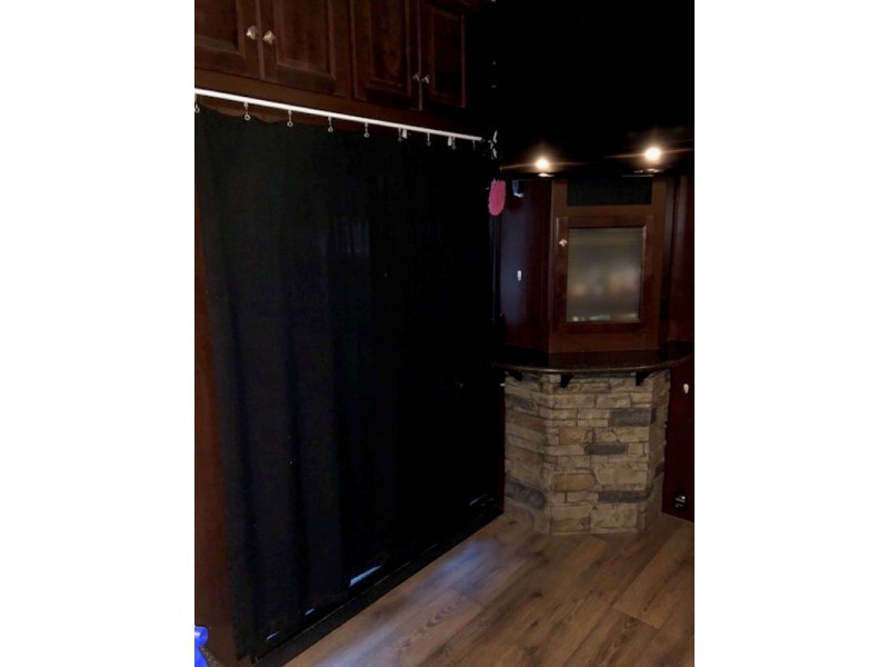 2016 Heartland Road Warrior RW420 - 014