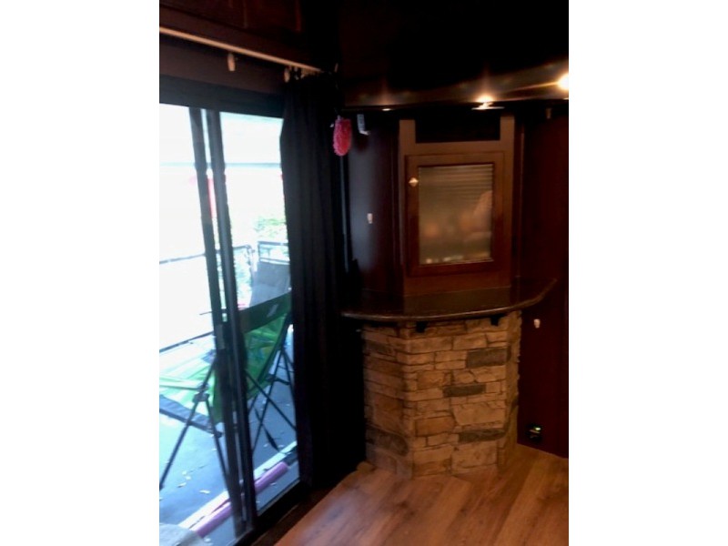 2016 Heartland Road Warrior RW420 - 016