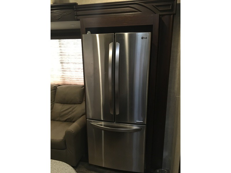 2015 Heartland Cyclone 4150 HD - 006