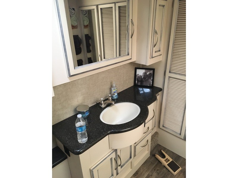 2015 Heartland Cyclone 4150 HD - 012