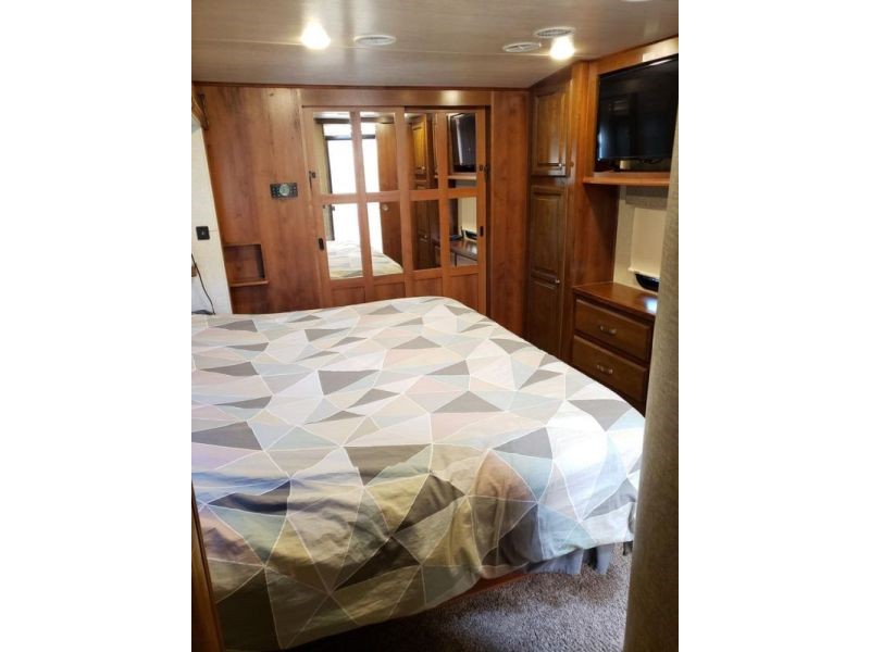 2017 Heartland Bighorn 3760EL  - 010