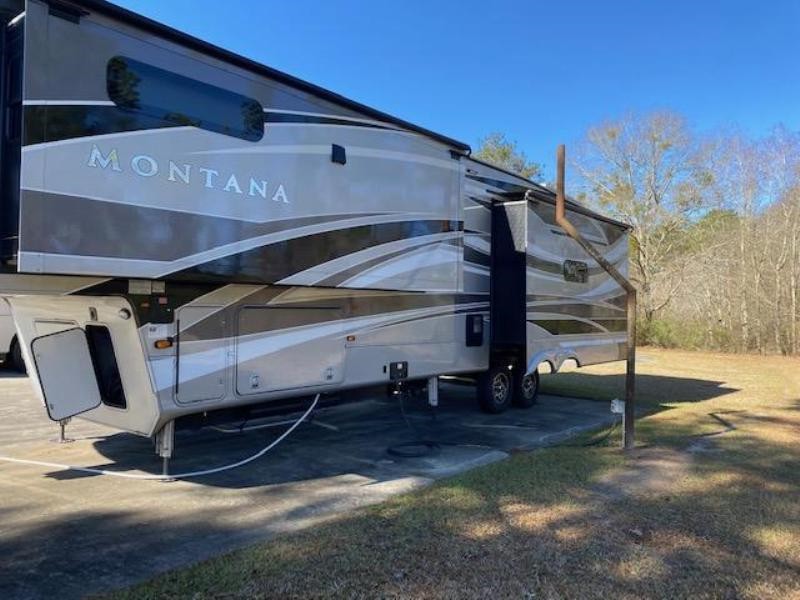 2020 Keystone Montana 3813MS - 004