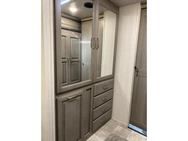 2020 Keystone Montana 3813MS - 008