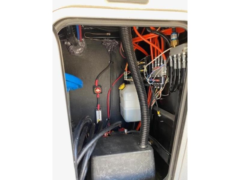 2020 Keystone Montana 3813MS - 028