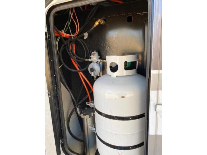 2020 Keystone Montana 3813MS - 032