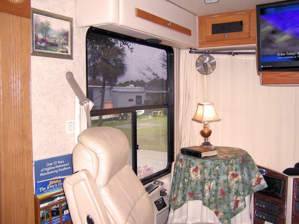 2005 Gulf Stream Crescendo 8408