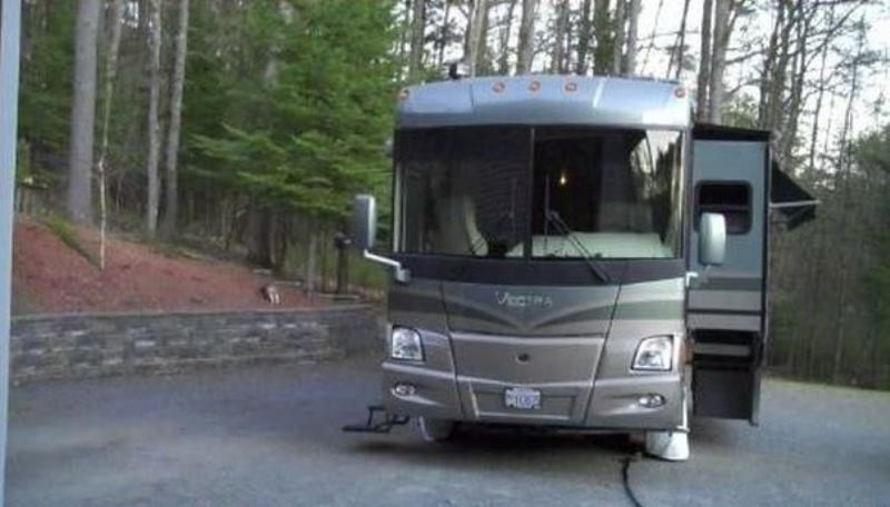 2004 Winnebago Vectra - 002