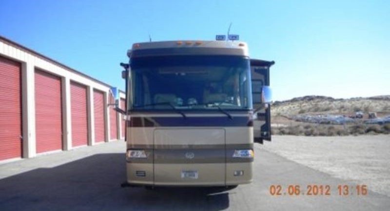 2004 Monaco Wndsor - 003