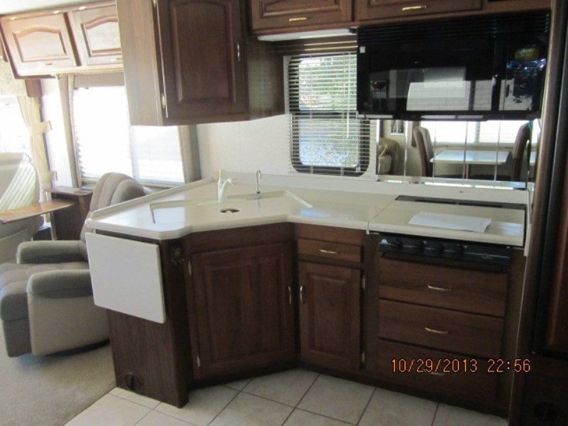 2003 National RV Tradewinds - 032