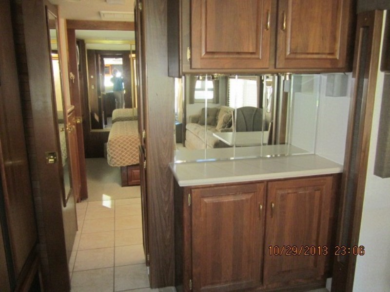 2003 National RV Tradewinds - 049