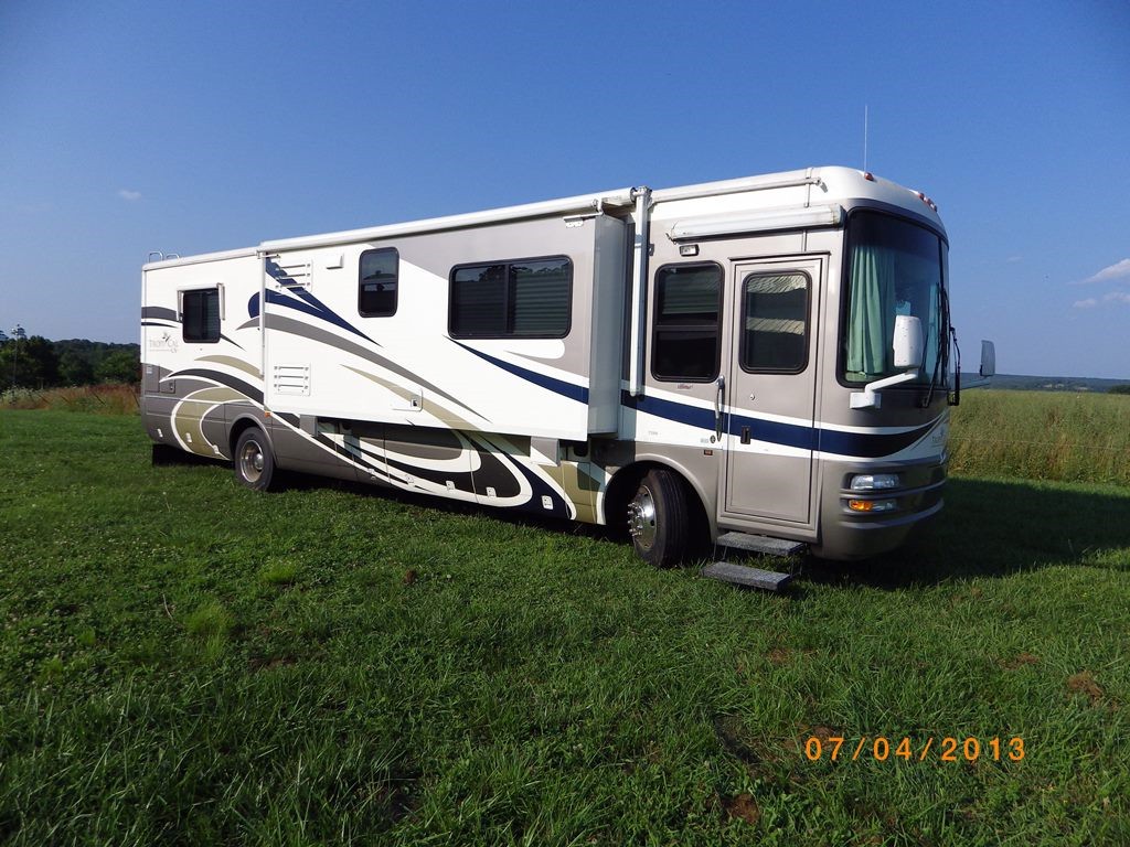 2005 National RV Tropical LX - 004
