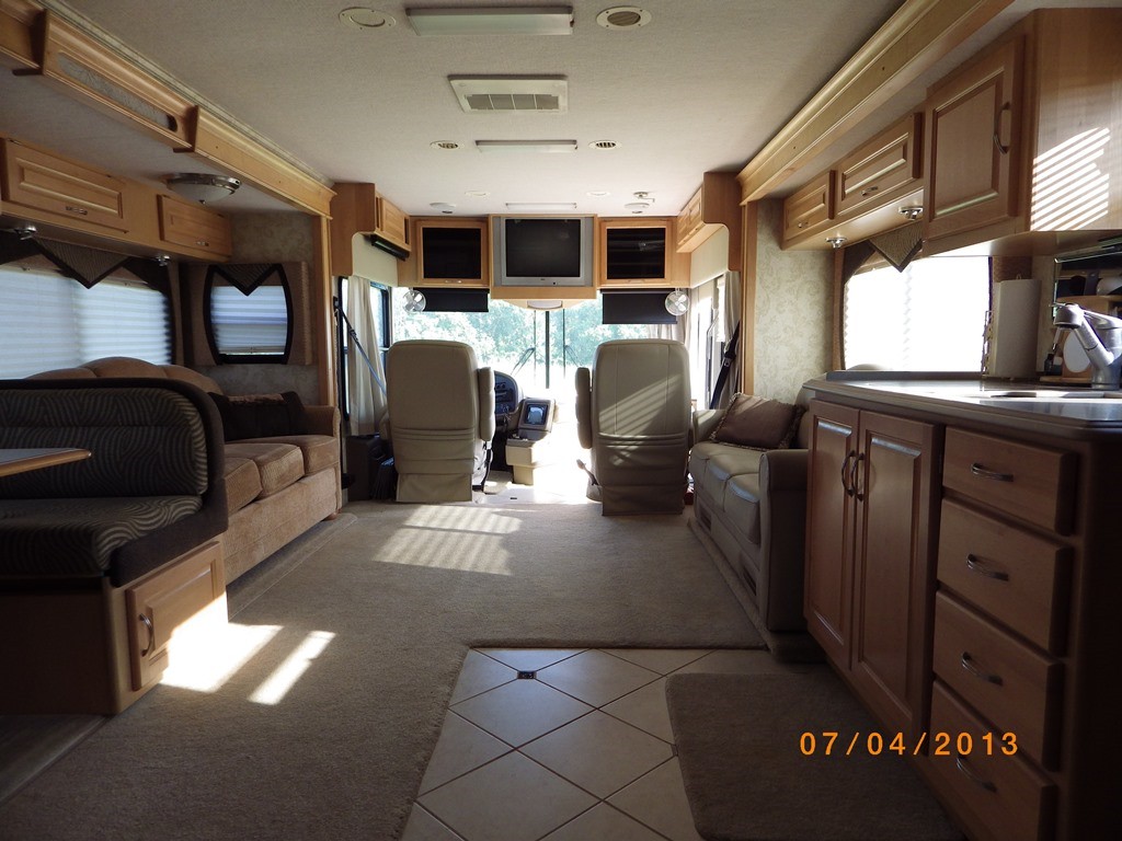 2005 National RV Tropical LX - 008