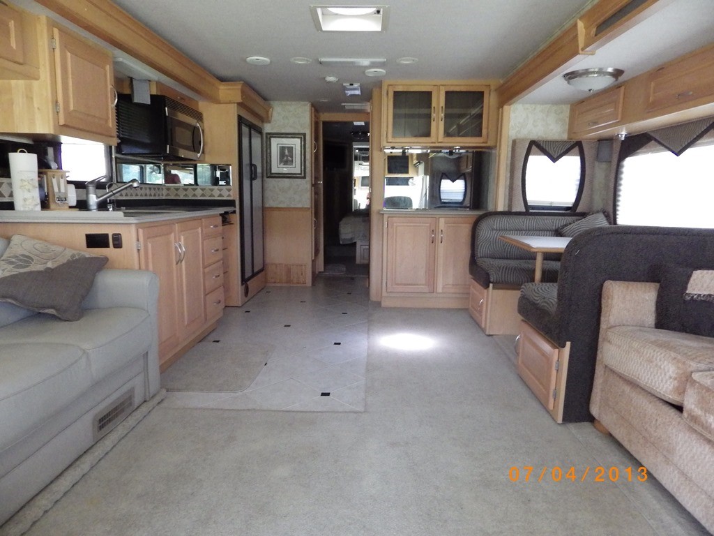 2005 National RV Tropical LX - 009