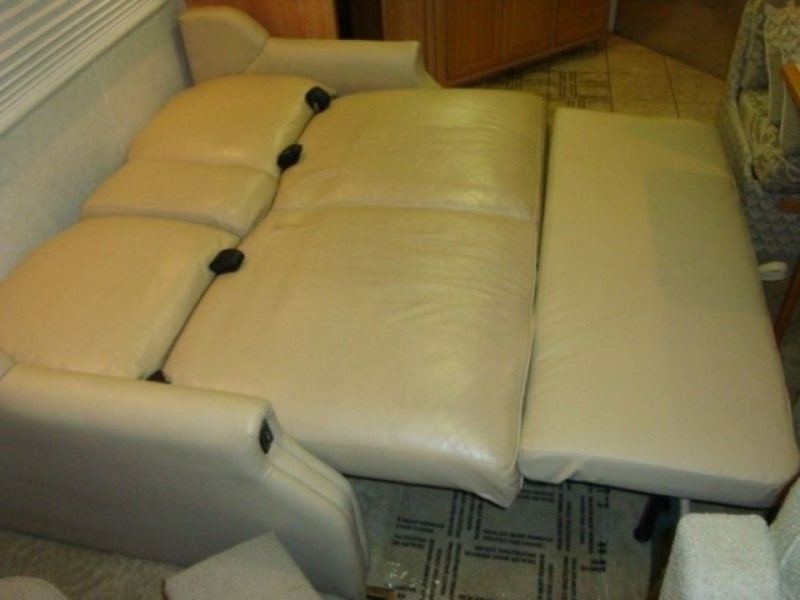 2005 Winnebago Journey - 010