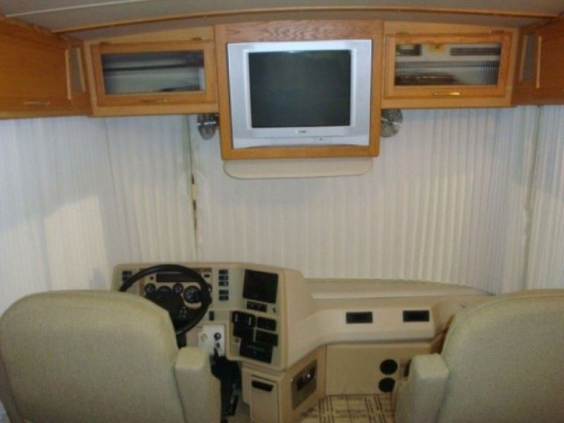 2005 Winnebago Journey - 026