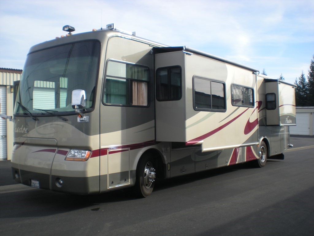 2005 Tiffin Phaeton RH  - 002