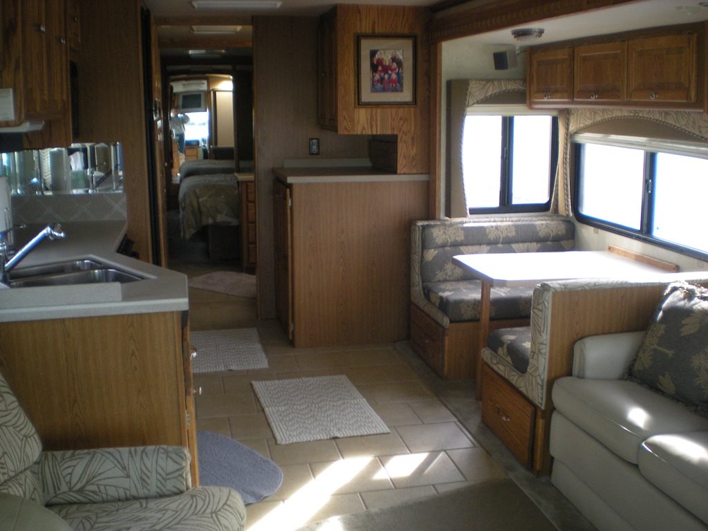 2005 Tiffin Phaeton RH  - 007
