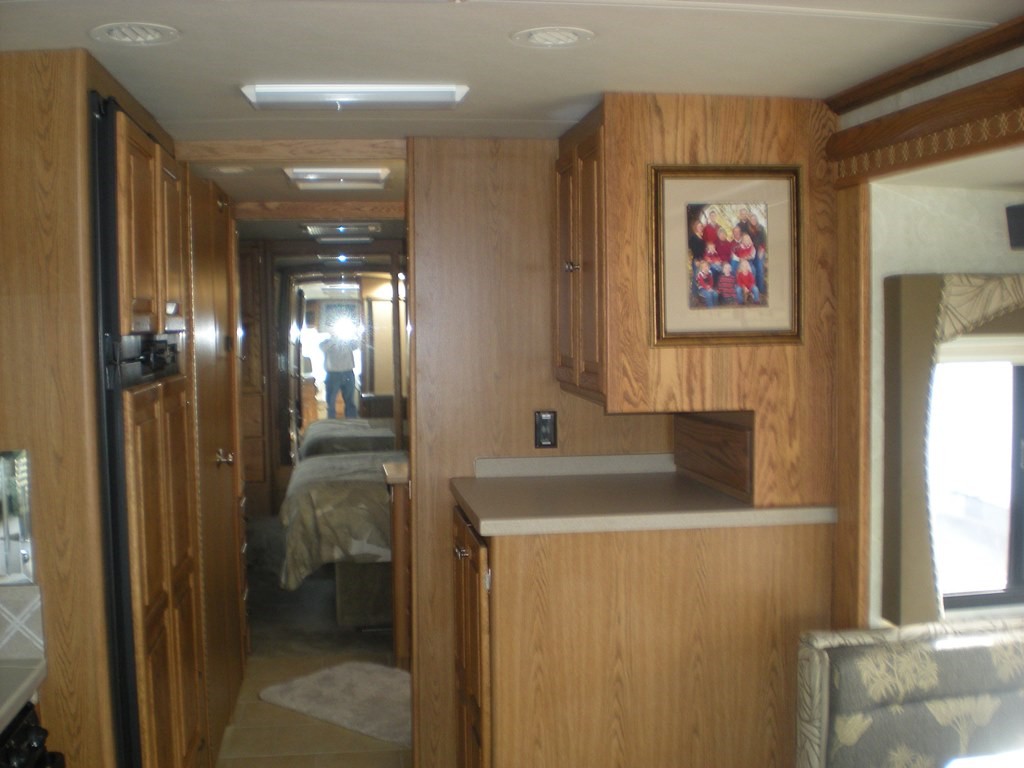 2005 Tiffin Phaeton RH  - 011