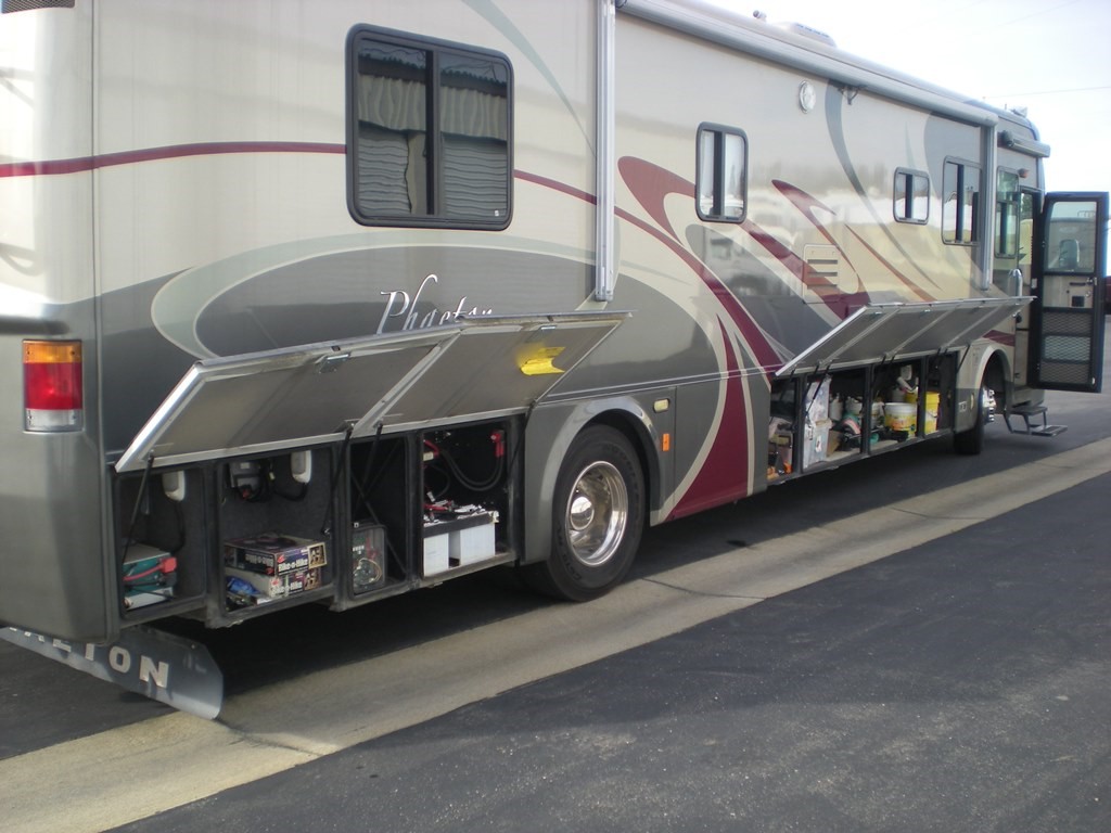 2005 Tiffin Phaeton RH  - 020