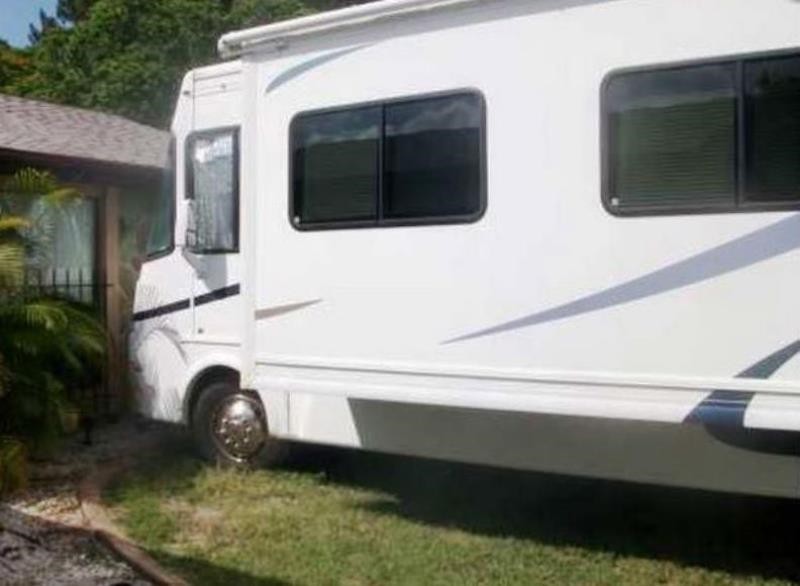 2005 Damon Daybreak - 001