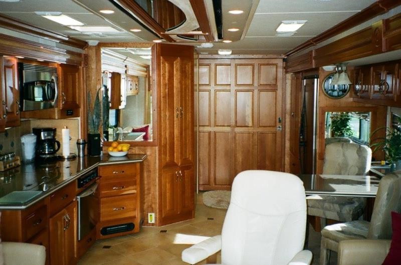 2008 American Coach American Tradition 42F - 010