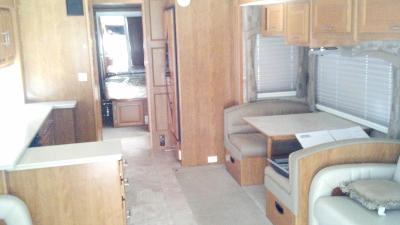 2007 Fleetwood Discovery 39S - 004