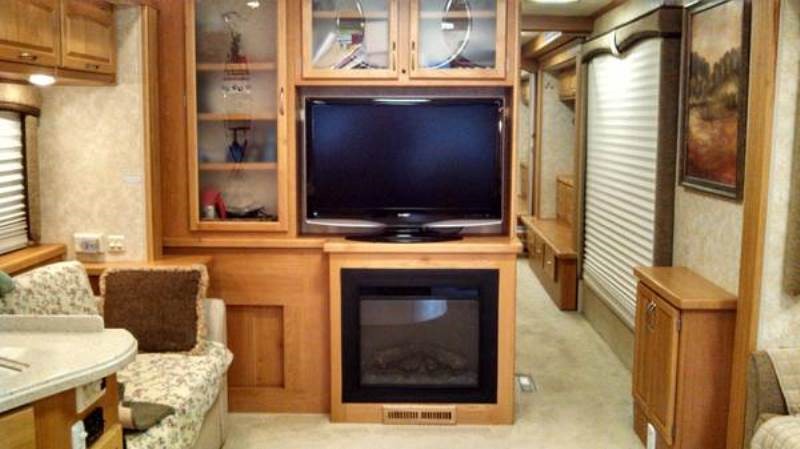 2008 Holiday Rambler Ambassador - 006